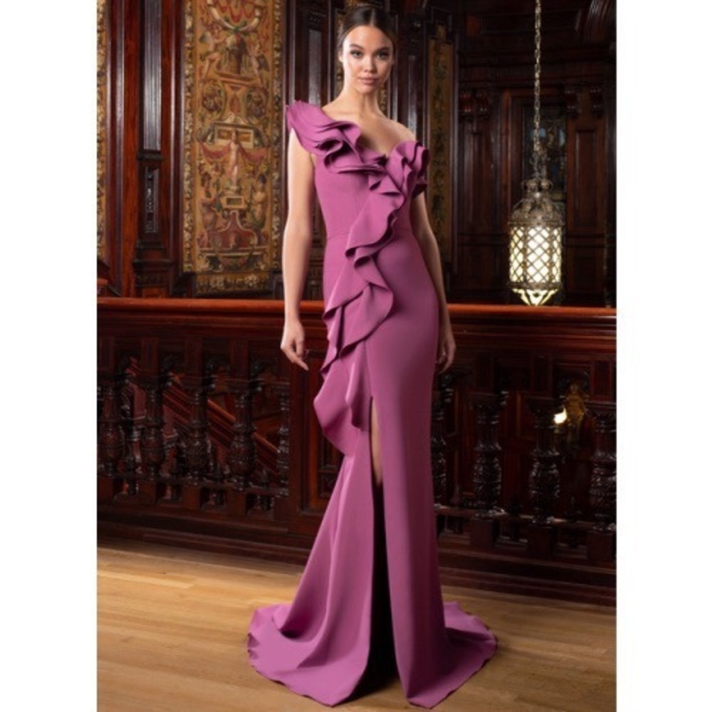 Alexander by Daymor One Shoulder‎ Ruffle Gown Orchid Pink Formal Dress Size 8